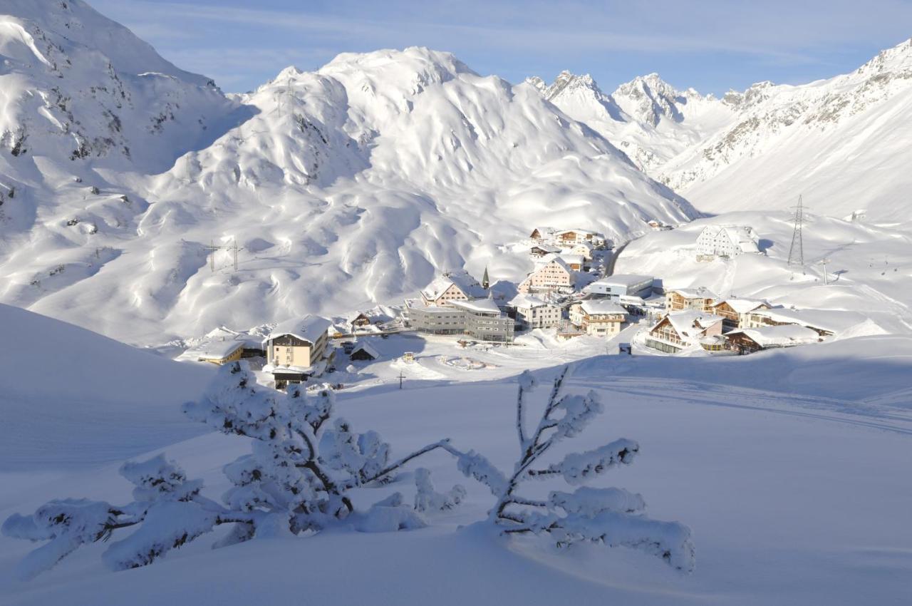 Hospiz Alm Residenzen Hotel Sankt Christoph Am Arlberg Exterior photo